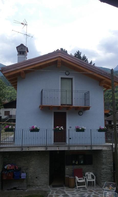 Casa Vacanze Chez Sapin Fenis Kamer foto