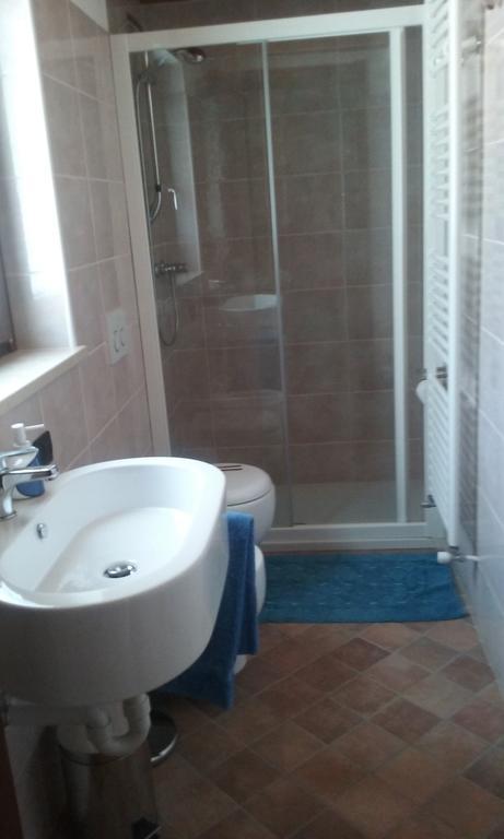Casa Vacanze Chez Sapin Fenis Kamer foto